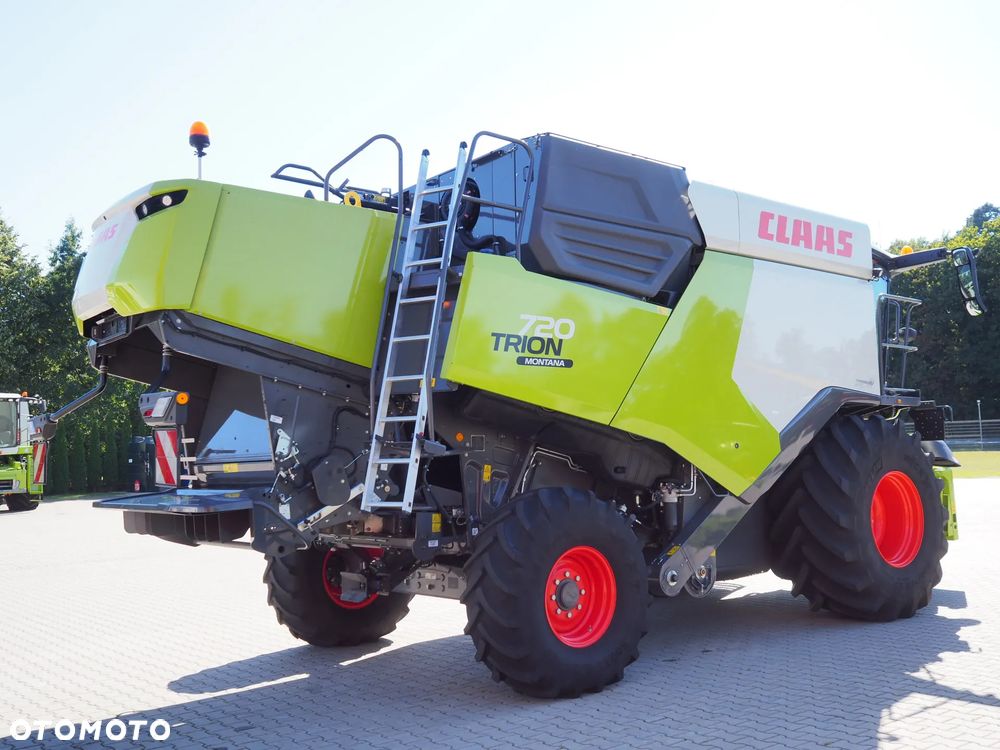 Claas Trion 720 MONTANA + V680 - 4
