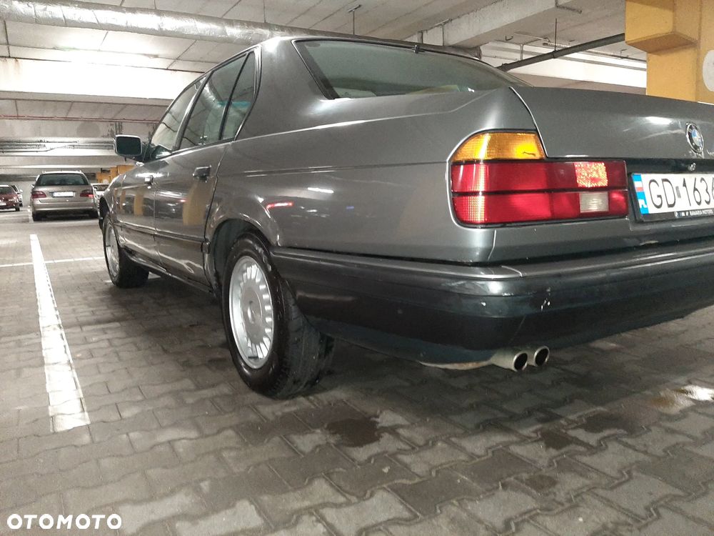 BMW Seria 7 730i - 5