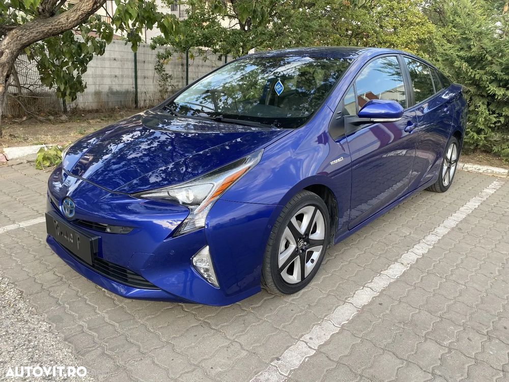 Toyota Prius 1.8 HSD Exclusive Plus - 1