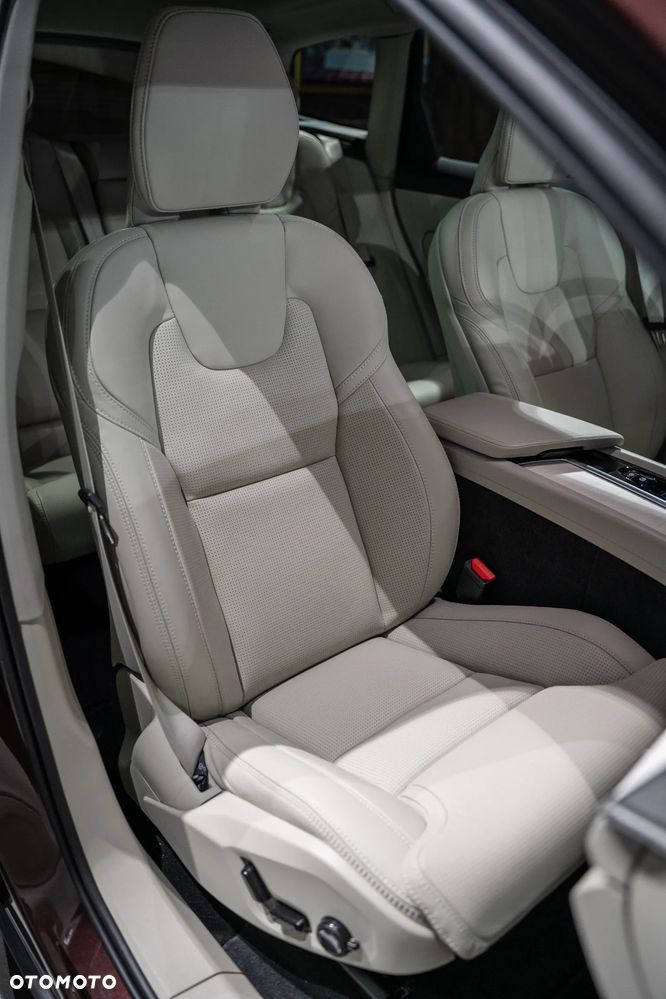 Volvo XC 60 B5 B AWD Ultra Dark - 15