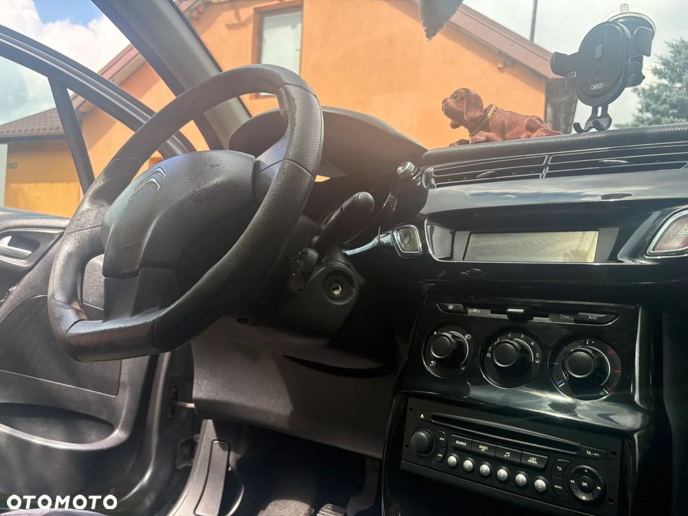 Citroën C3 Pure Tech (VTi) 82 Exclusive - 8