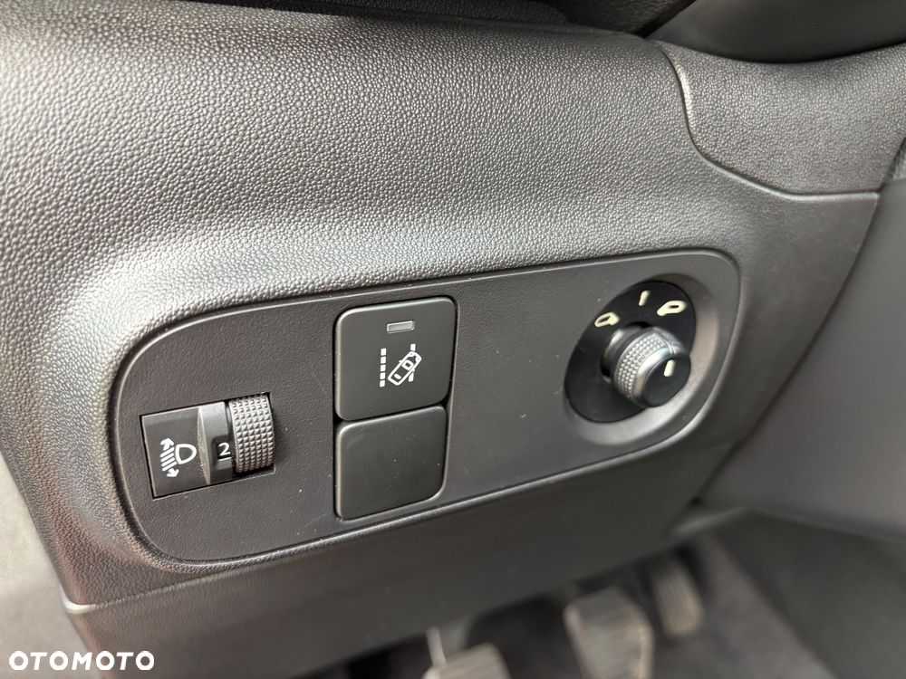 Citroën C3 Pure Tech 82 SHINE - 15