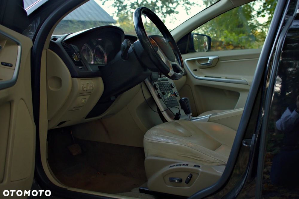 Volvo XC 60 - 10