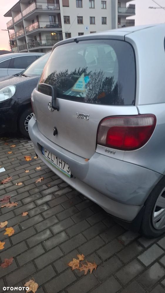 Toyota Yaris 2002 photo 4