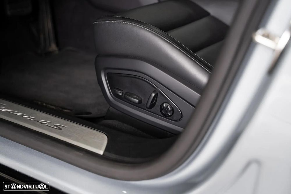 Porsche Taycan Sport Turismo 4S - 19