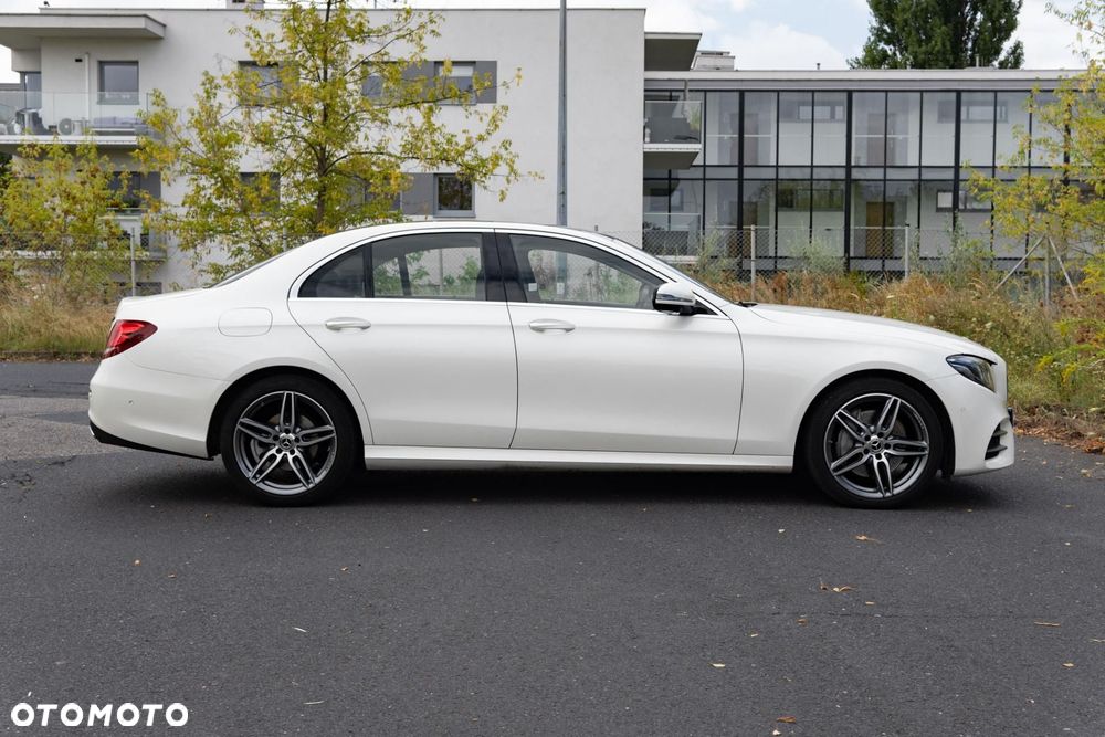Mercedes-Benz Klasa E 220 d 9G-TRONIC Exclusive - 8