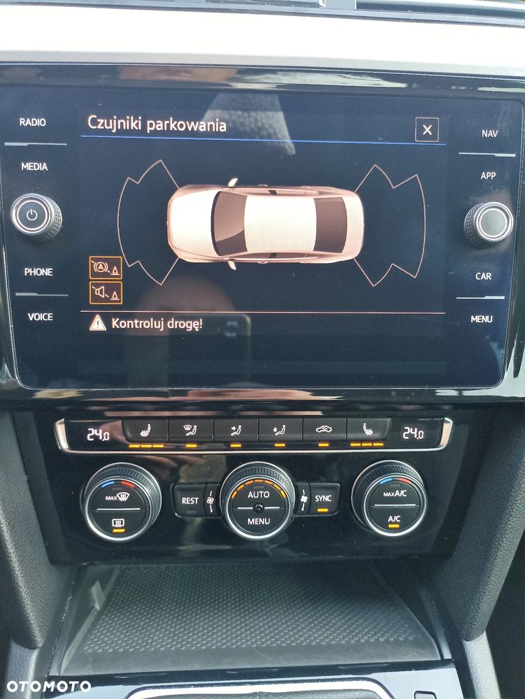 Volkswagen Passat - 21