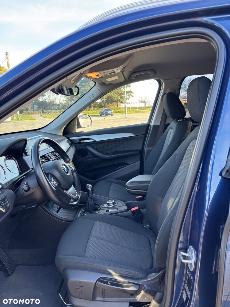 BMW X1 sDrive16d - 12