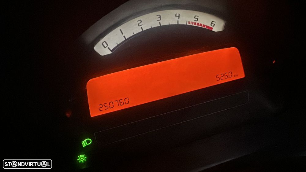 Citroën C2 1.4 HDi VTR - 20