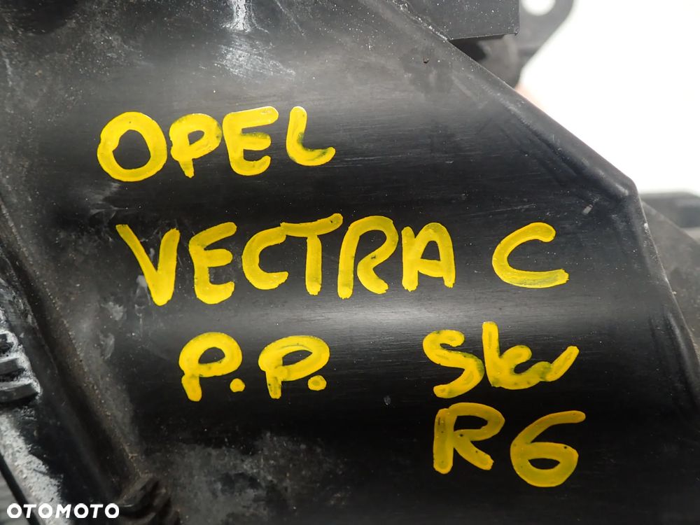 LAMPA PRAWY PRZÓD OPEL VECTRA C  EUROPA - 9
