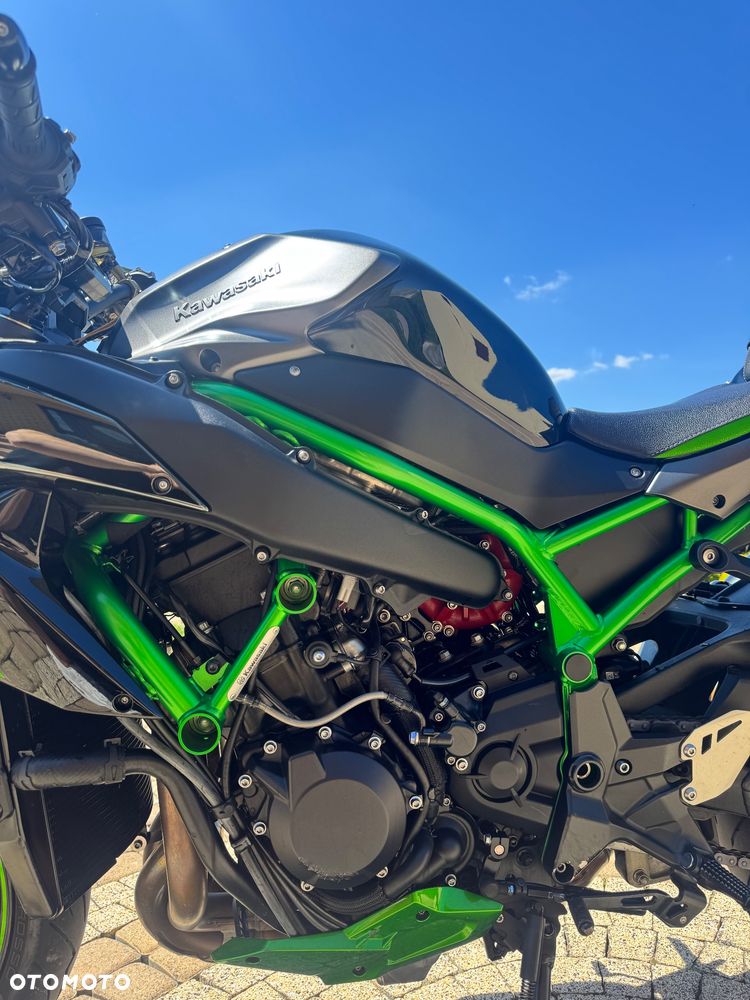 Kawasaki H2 - 7