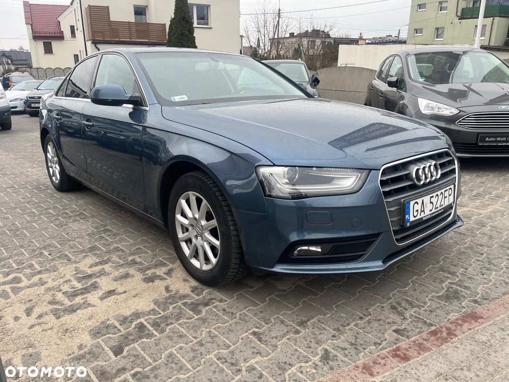 Audi A4 Limousine - 3