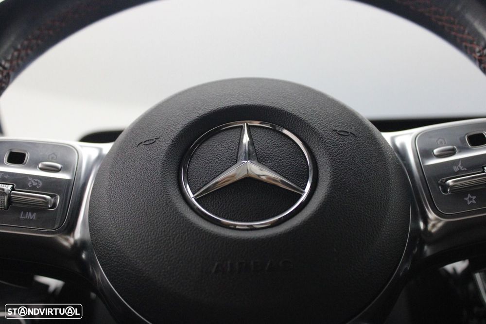 Mercedes-Benz A 250 e AMG Line - 12