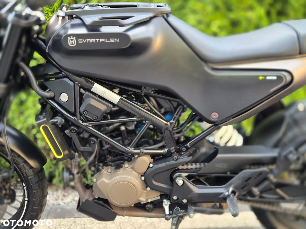 Husqvarna Svartpilen - 19