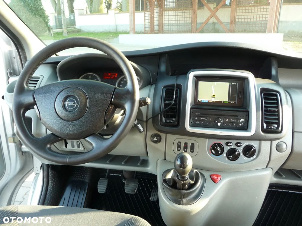 Opel Vivaro L2H1 2.9t - 13