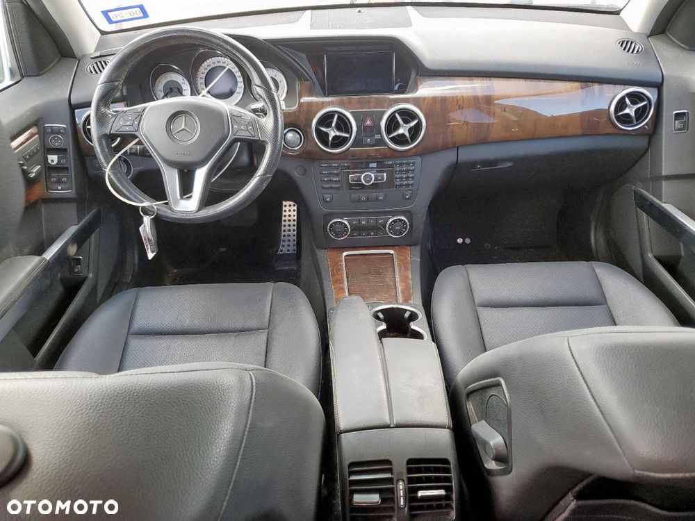 Mercedes-Benz GLK 350 4-Matic - 8