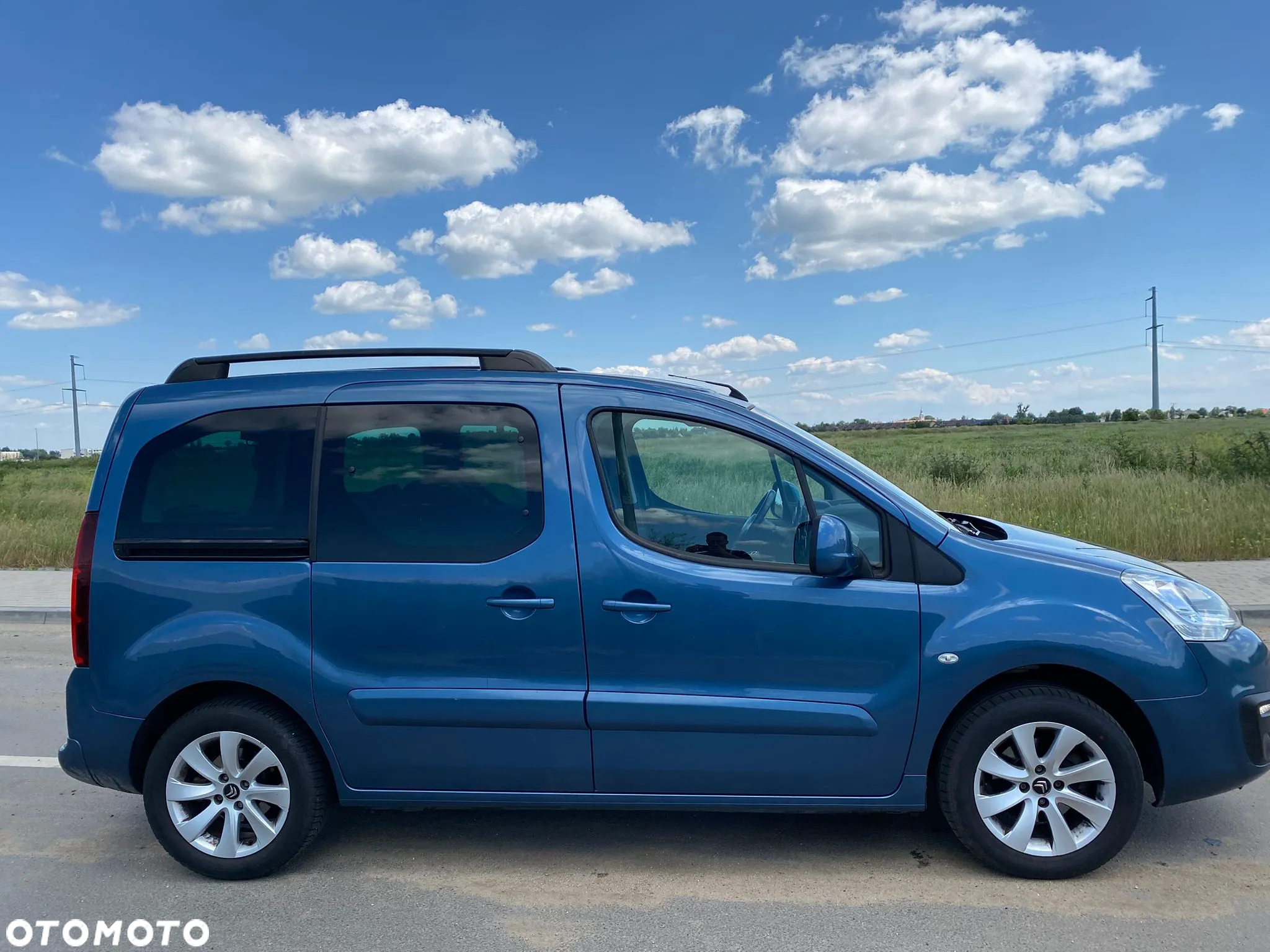 Citroën Berlingo Multispace PureTech 110 SHINE - 4