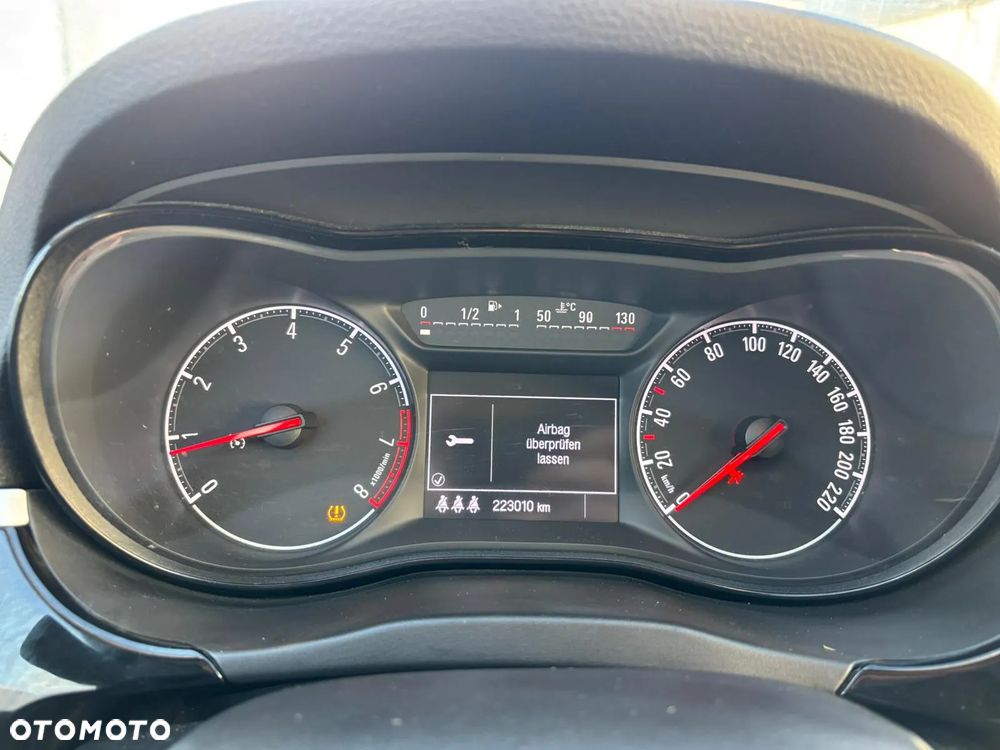 Opel Corsa 1.4 T Color Edition S&S - 9