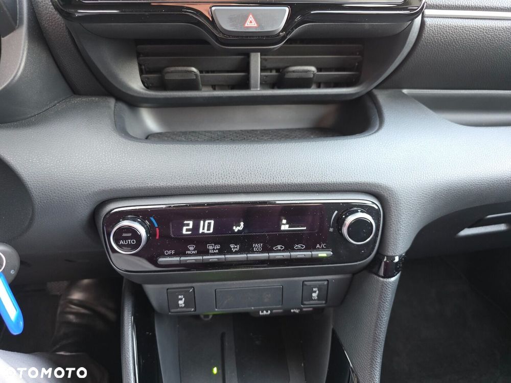 Toyota Yaris Hybrid 1.5 Style - 14