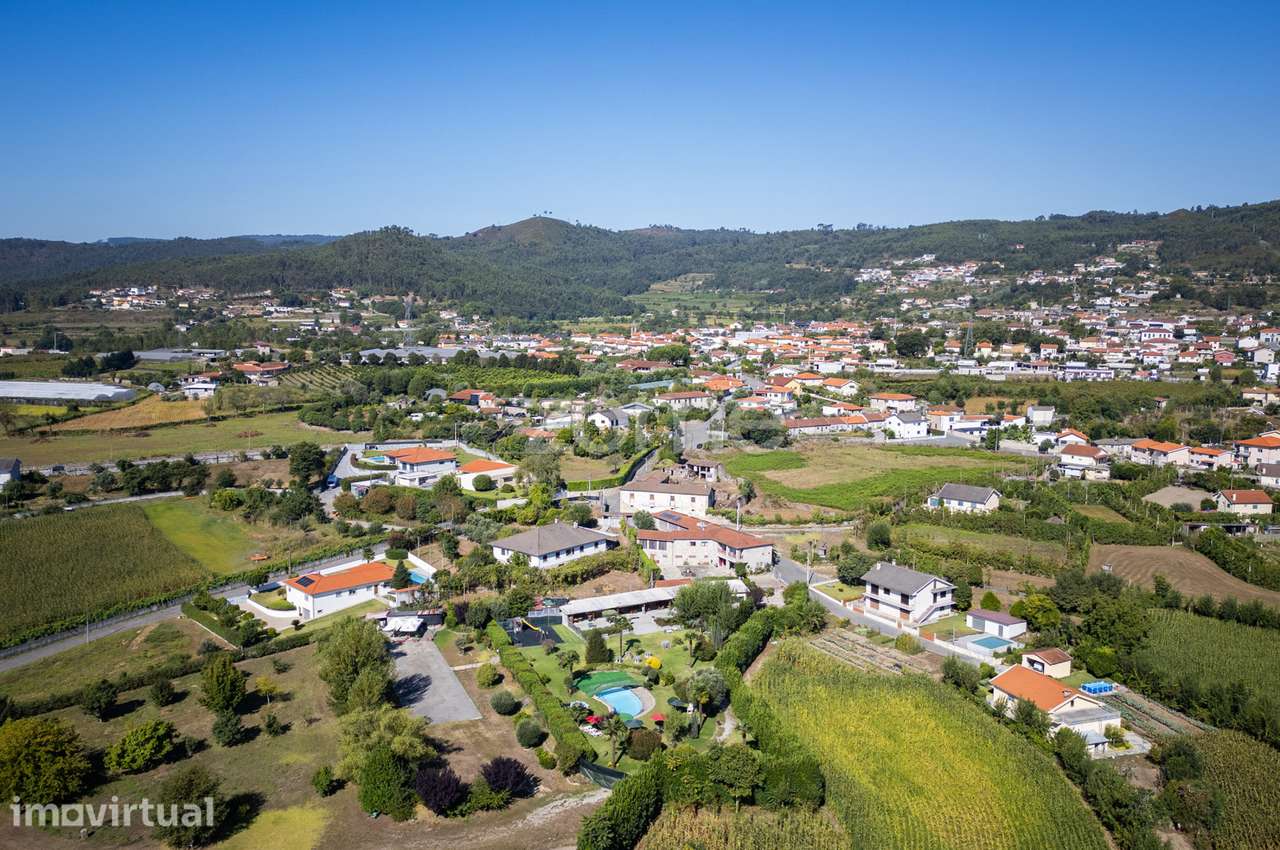 Terreno e Quinta de Eventos e Alojamento Rural na Póvoa de Lanhoso - Grande imagem: 2/60