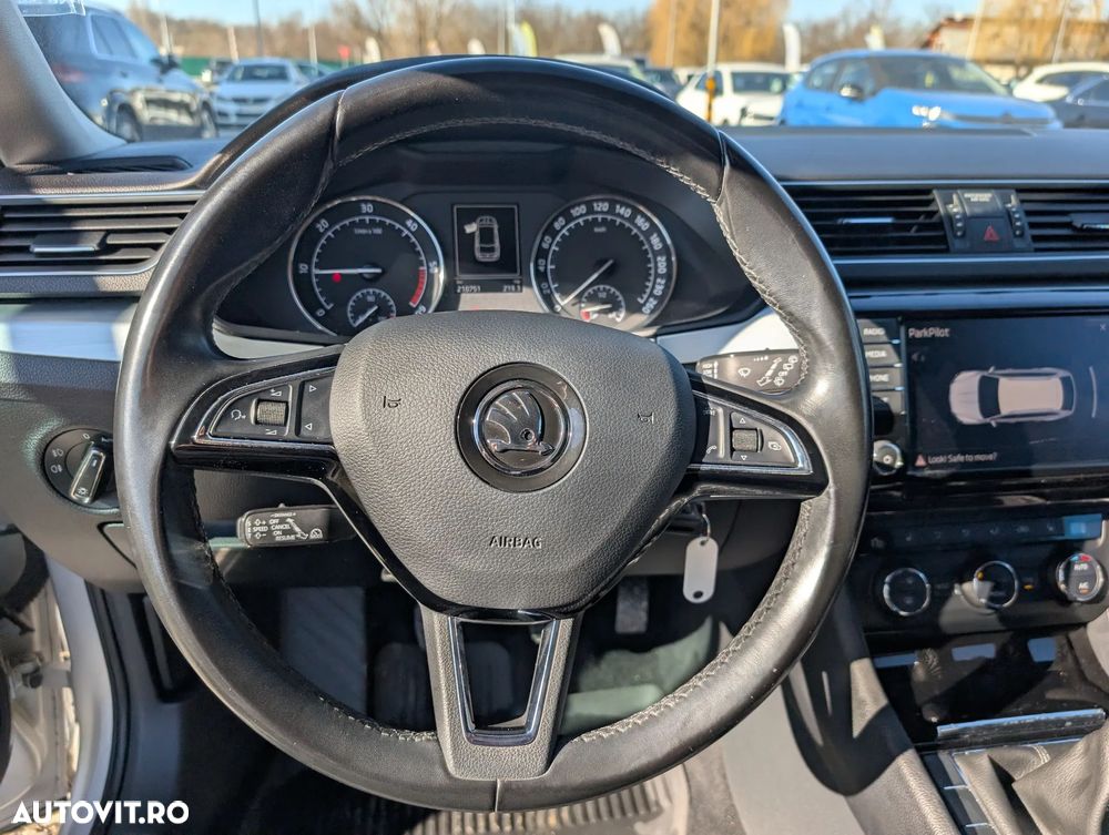 Skoda Superb 2.0 TDI 4X4 Style - 17