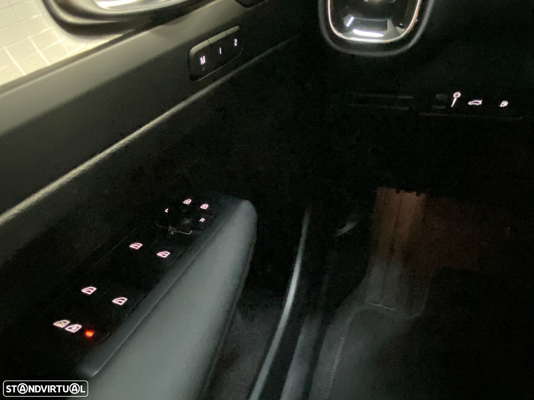 Volvo XC 40 1.5 T4 PHEV Plus Dark - 20