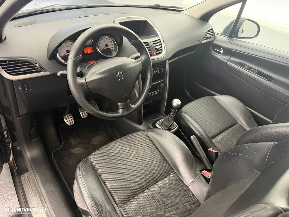 Peugeot 207 - 7