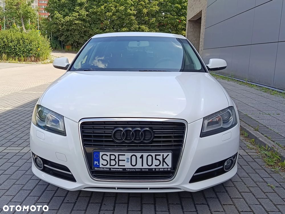 Audi A3 Sportback - 1