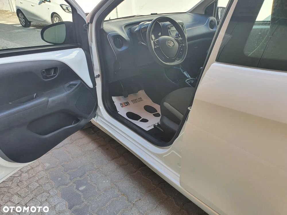 Toyota Aygo x-cite - 4