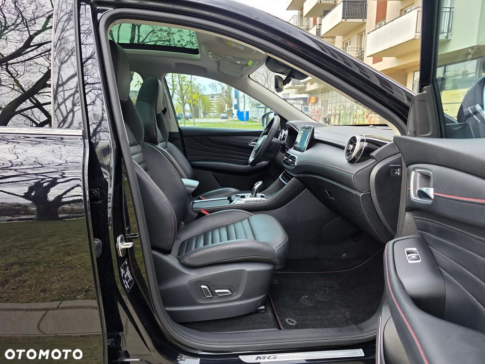 MG HS 1.5 T-GDI Exclusive DCT - 35