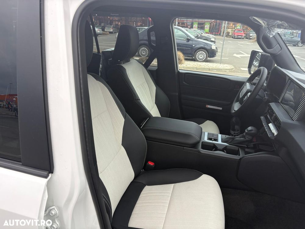 Toyota Land Cruiser 2.8l Turbo D-4D A/T Luxury - 14