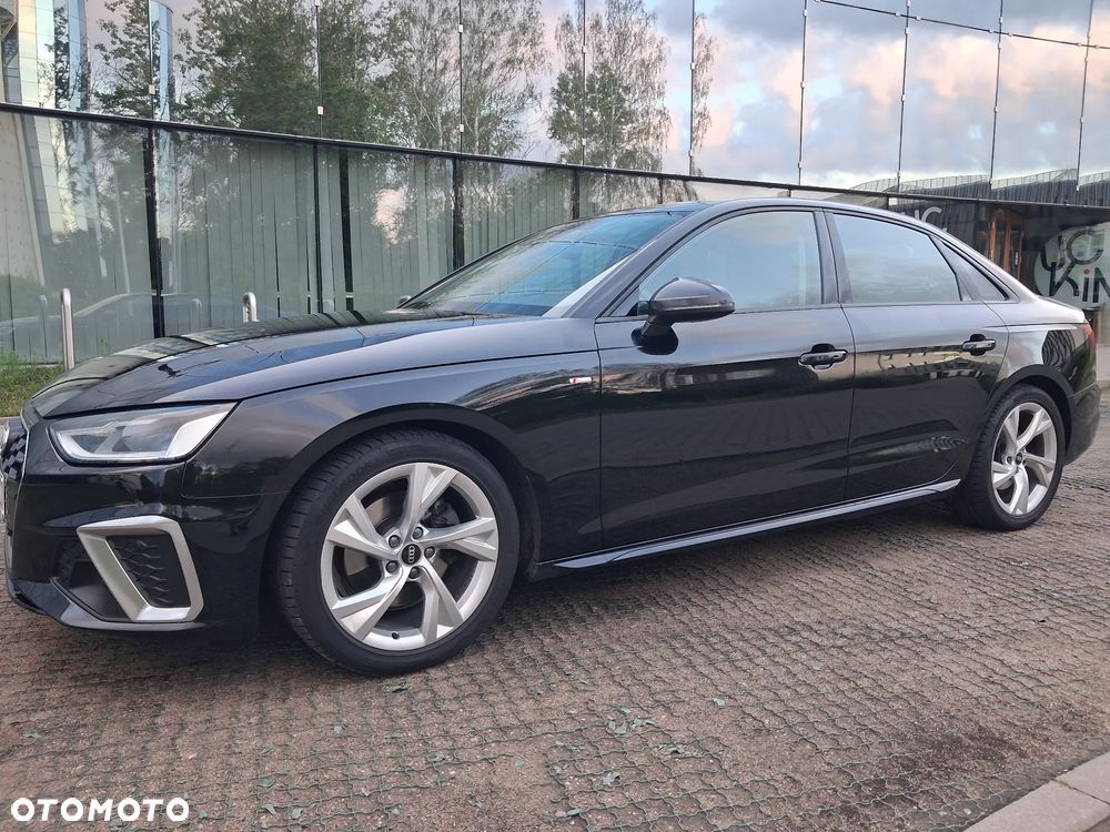 Audi A4 Limousine 35 TFSI mHEV S Line S tronic - 3