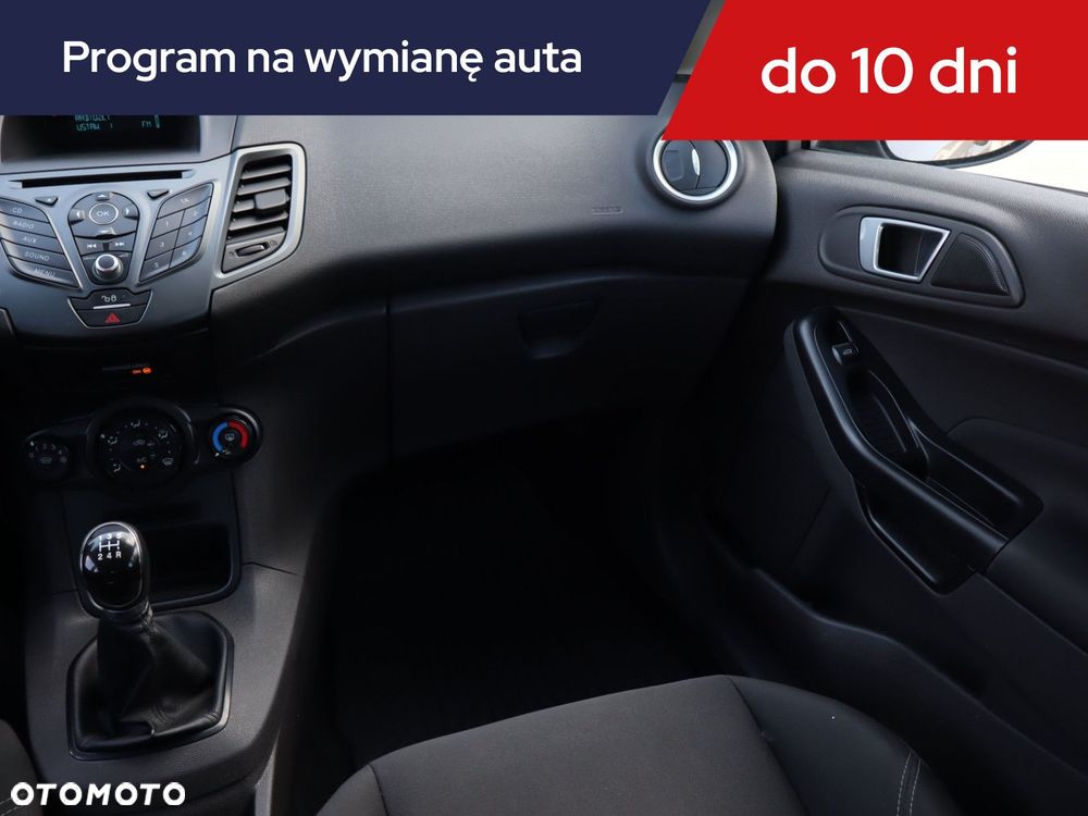 Ford Fiesta - 10
