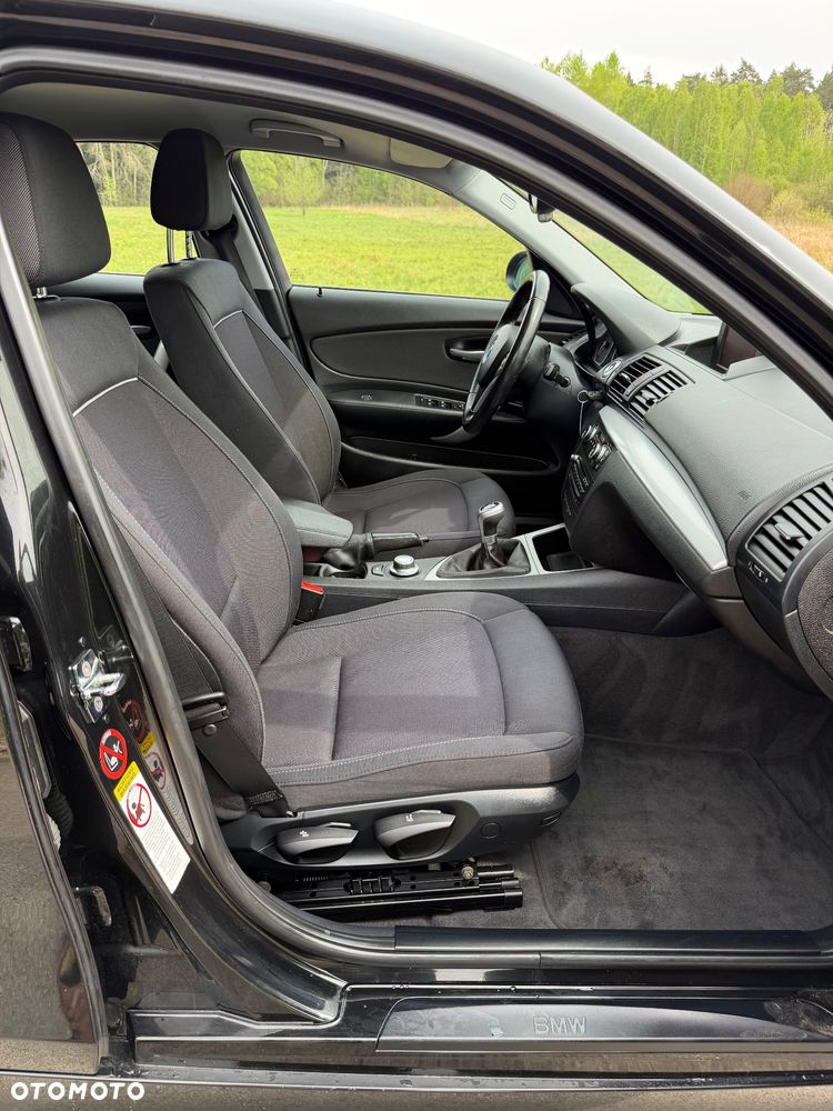BMW Seria 1 120d DPF Edition Lifestyle - 25