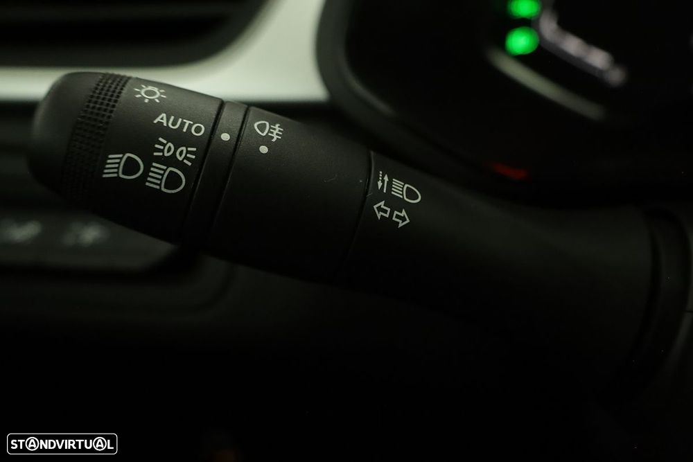 Renault Captur 1.0 TCe Techno Bi-Fuel - 17