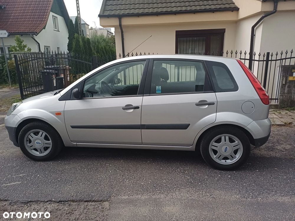 Ford Fiesta 1.3 - 2