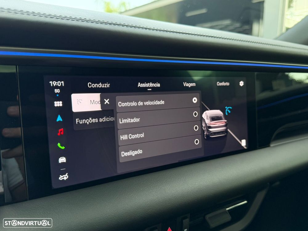 Porsche Macan Electric 4 - 57