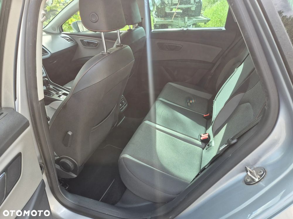 Seat Leon 2.0 TDI DPF Start&Stop DSG XCELLENCE - 23