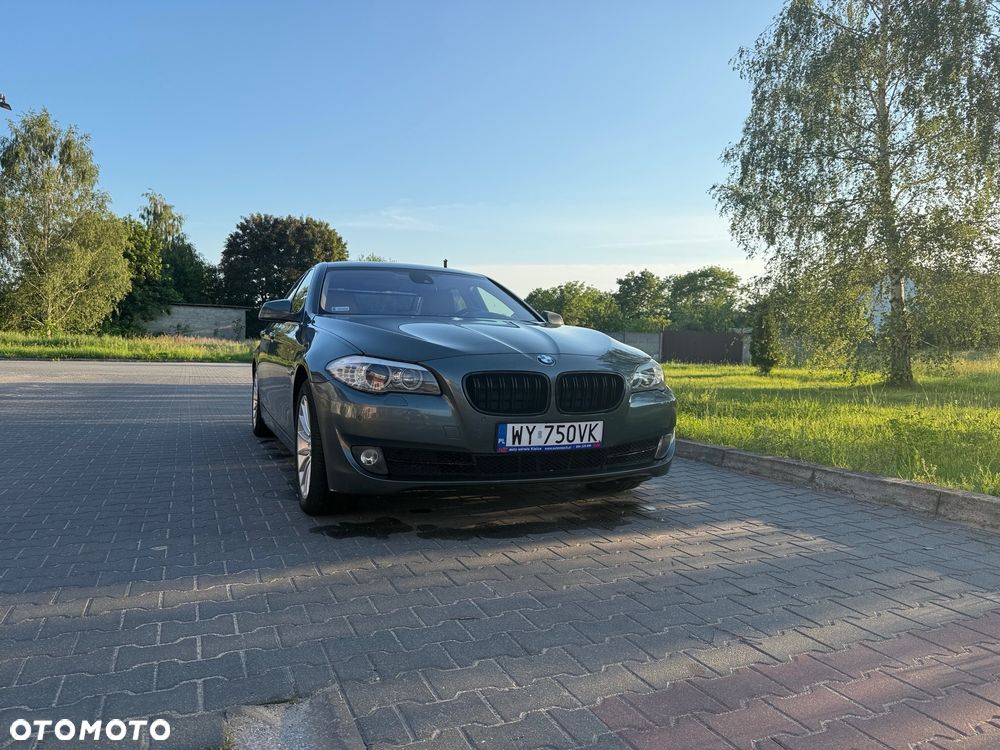 BMW Seria 5 525d xDrive Sport-Aut - 1