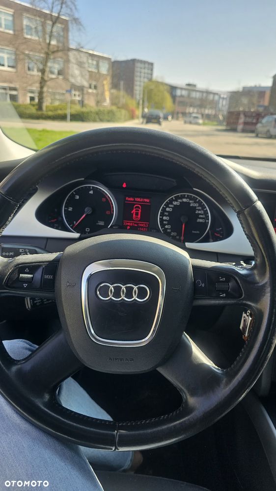 Audi A4 Limousine 2.0 TDI Multitronic - 9