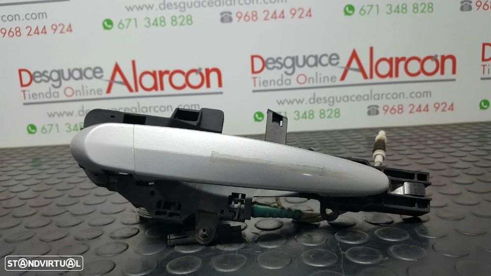 PUXADOR EXTERIOR TRASEIRO DIREITO BMW SERIE 1 BERLINA (E81/E87) 120D - 1