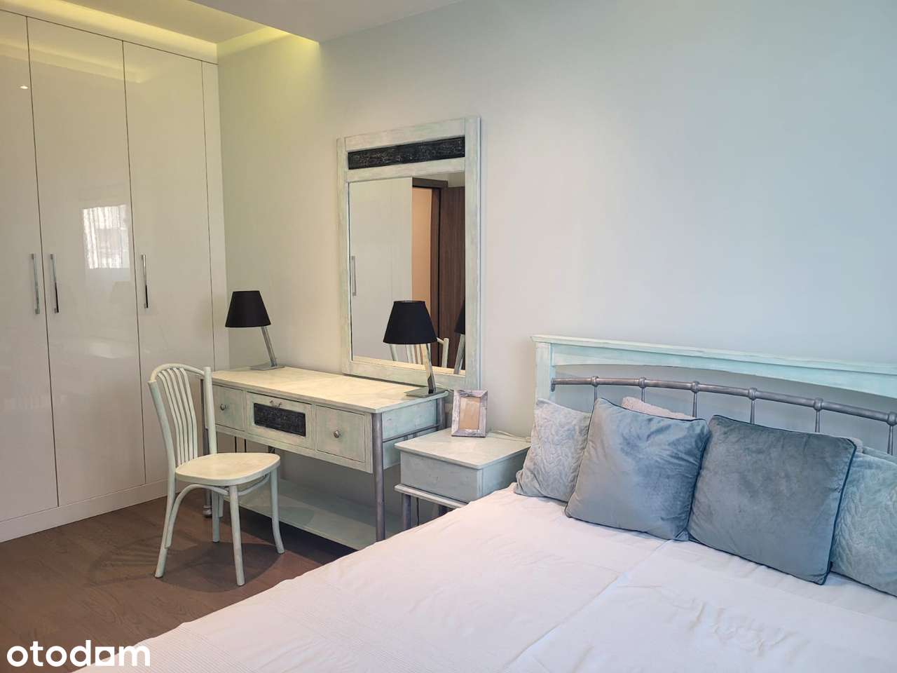 2 pokoje | 60 m² | Wysoki standard | Miejsce parkingowe | Wronia 45