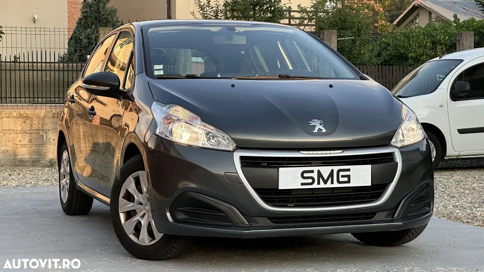Peugeot 208 1.2 L PureTech Allure - 1