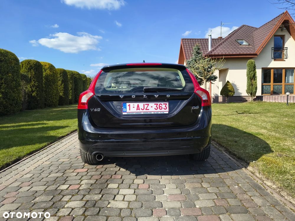 Volvo V60 D2 Kinetic - 4