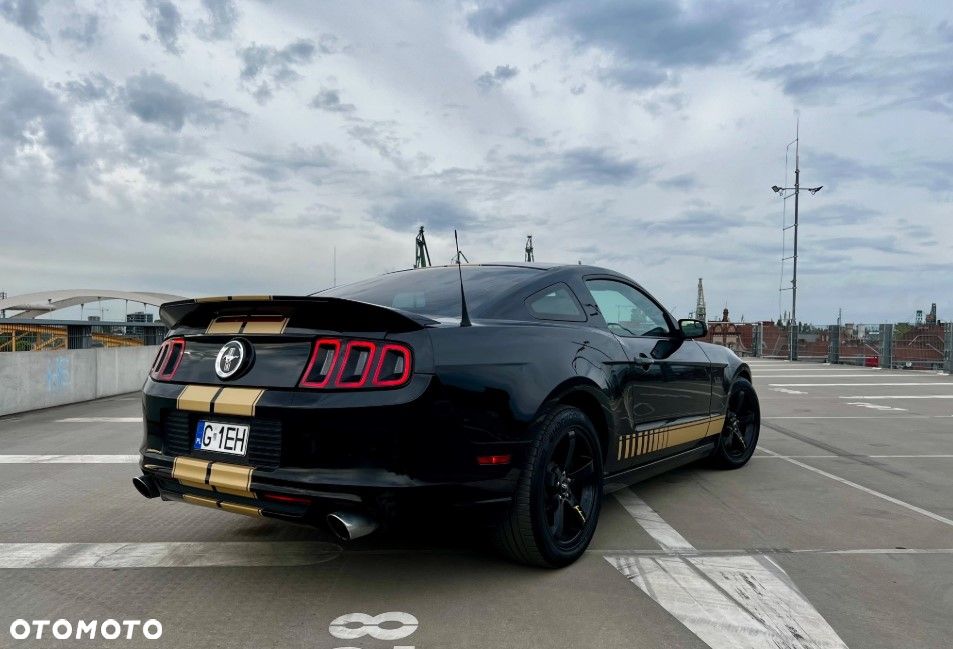 Ford Mustang 3.7 V6 Premium - 3