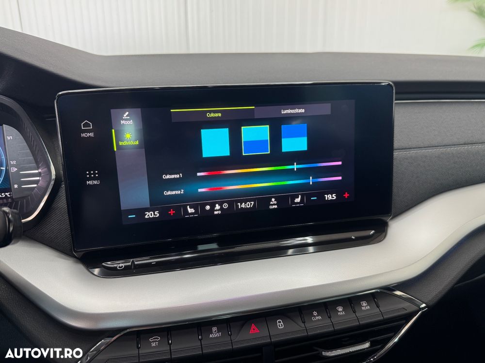 Skoda Octavia 2.0 TDI DSG Style - 25