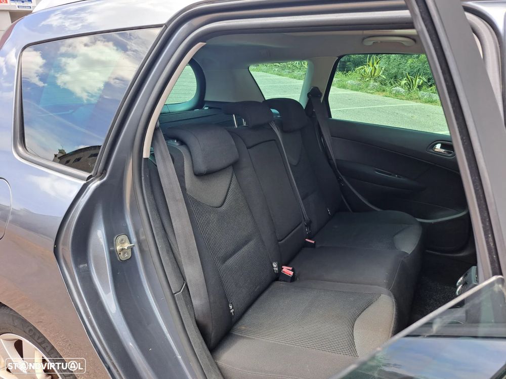 Peugeot 308 SW 1.6 HDi Executive CMP6 - 24