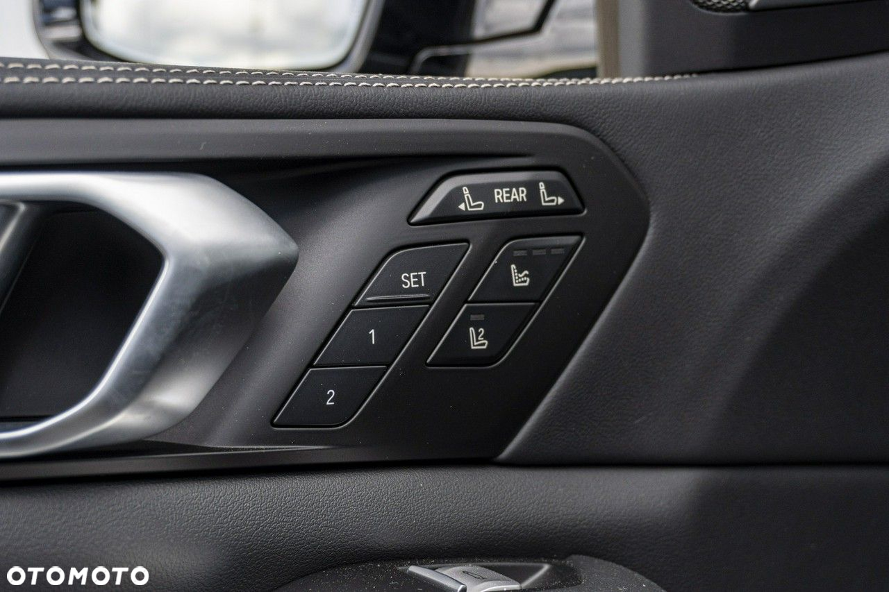 BMW X7 - 14