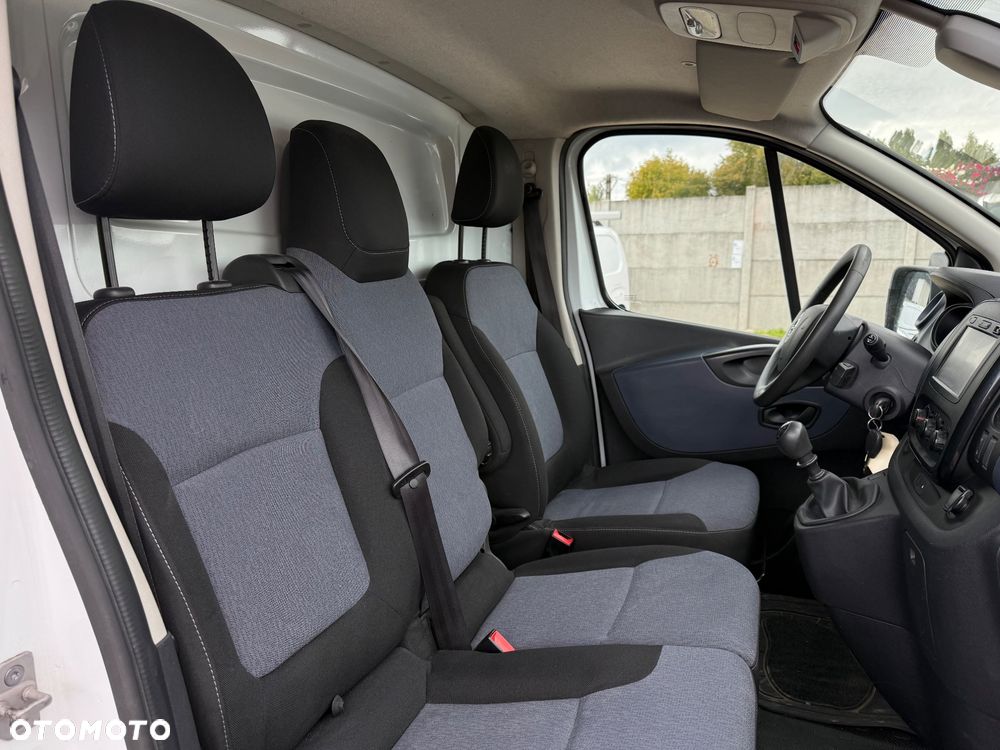 Opel Vivaro - 10