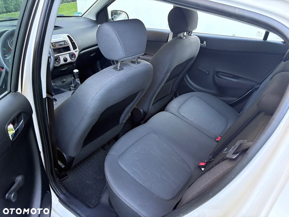 Hyundai i20 - 10